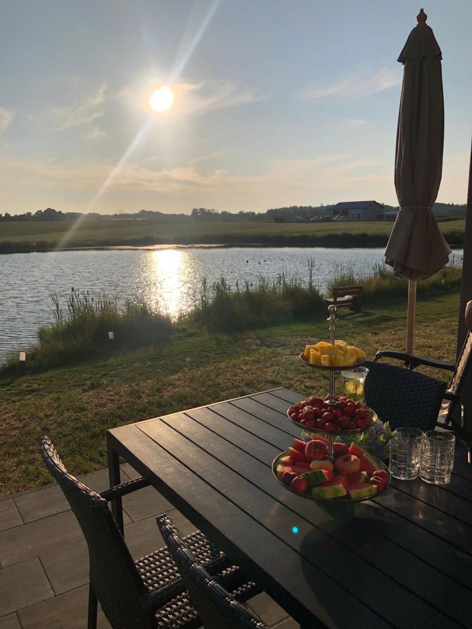 Domki Loft Nad Stawem 4 Doroslych , 4 Dzieci Malkowo Bagian luar foto